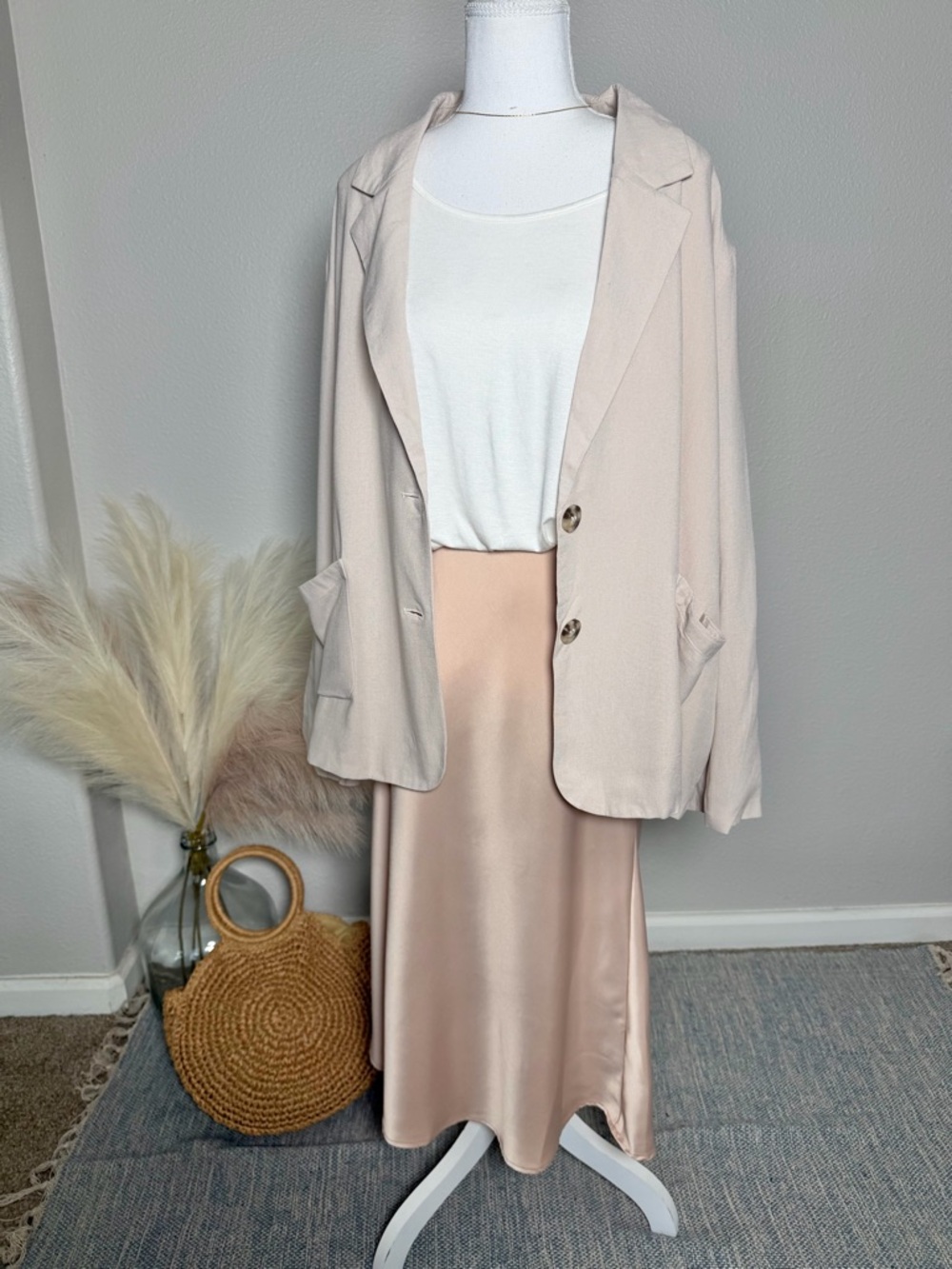 NWT Jodifl - comfortable oversize white Top - Picture 2 of 11